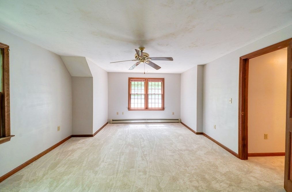 10 Little Acorn Ln, Sandwich MA 02644-1304 exterior