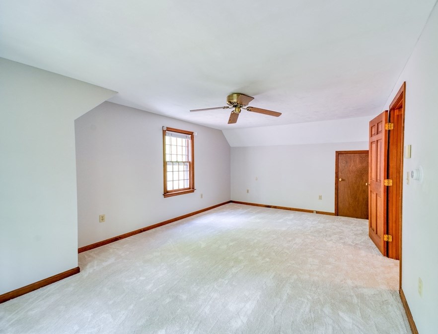 10 Little Acorn Ln, Sandwich MA 02644-1304 exterior