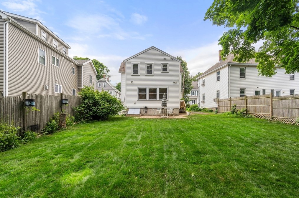 150 Edinboro St, Newton MA 02460-1302 exterior