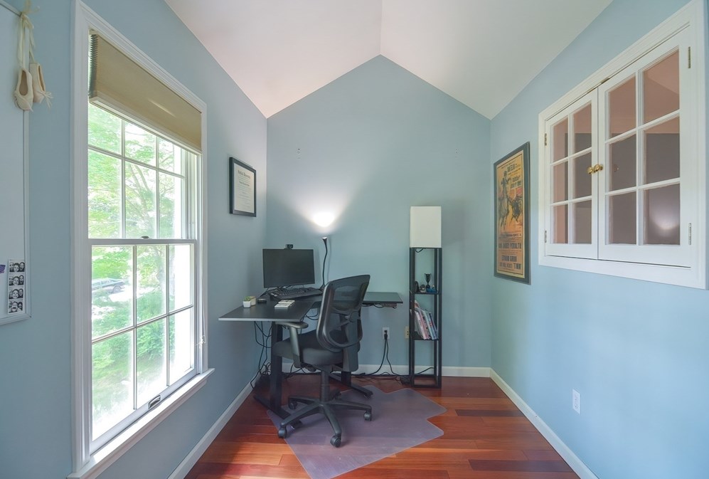 36 Dover Cir, Franklin MA 02038-4200 exterior