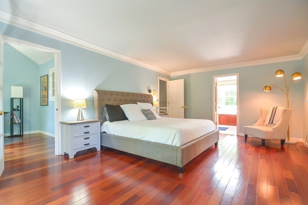 36 Dover Cir, Franklin MA 02038-4200 exterior