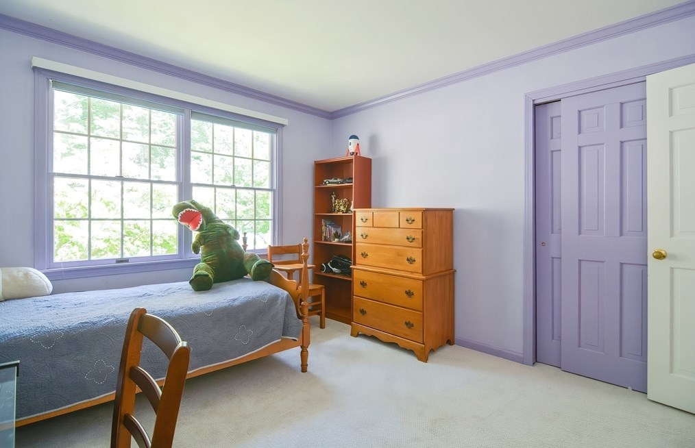 36 Dover Cir, Franklin MA 02038-4200 exterior