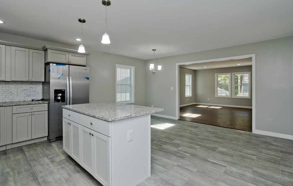 27 Brk St, Springfield MA  01109-2620 exterior