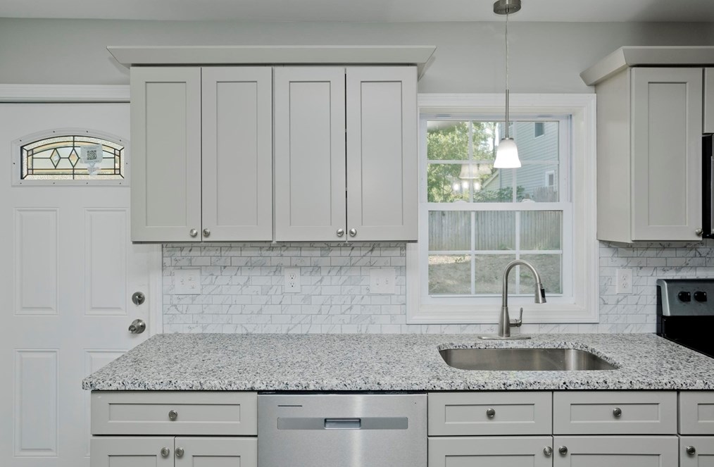 27 Brk St, Springfield MA  01109-2620 exterior