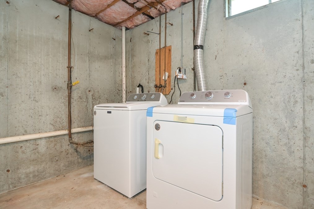 136 Orleans St, Lowell MA 01850-1112 exterior