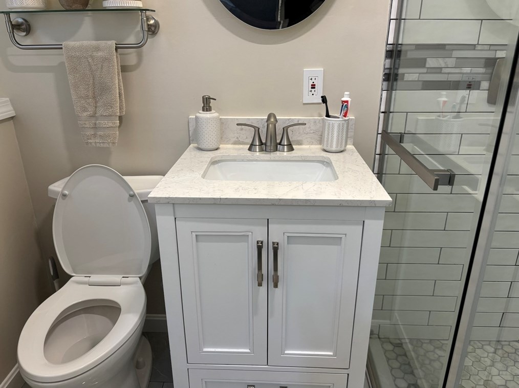 124 Belmont St, West Bridgewater MA 02379-1302 exterior