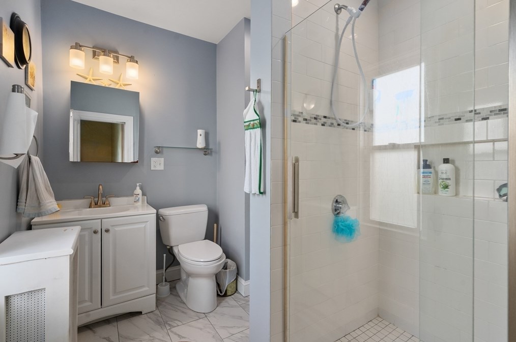 12 Ocean Cir, Lynn MA 01902-1928 exterior