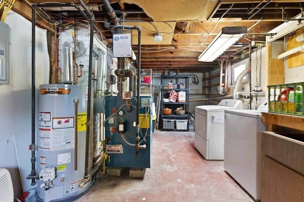 186 Lowell St, Reading MA 01867-2053 exterior