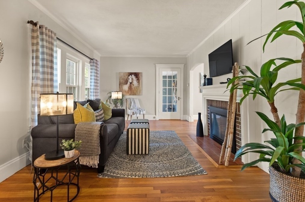 186 Lowell St, Reading MA 01867-2053 exterior