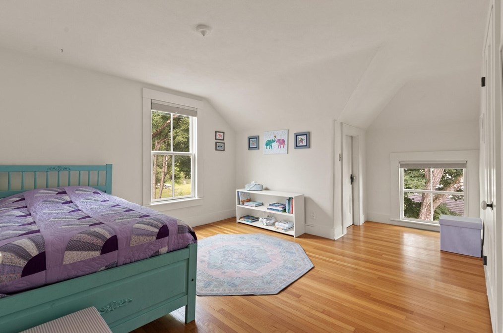 165 Burlington St, Woburn MA  01801-4030 exterior