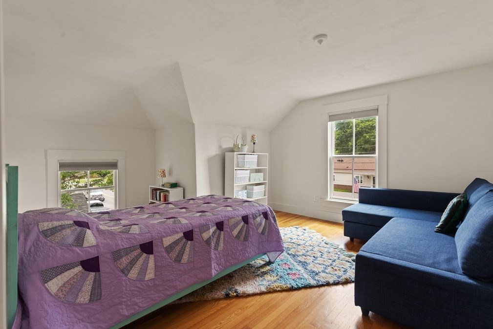 165 Burlington St, Woburn MA  01801-4030 exterior