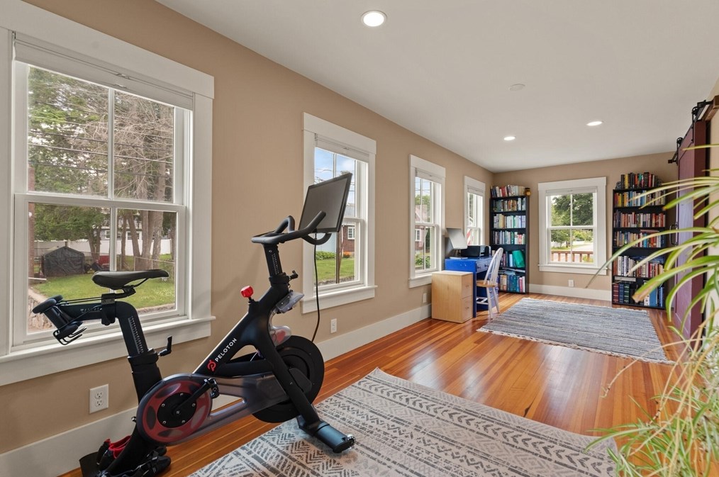 165 Burlington St, Woburn MA  01801-4030 exterior