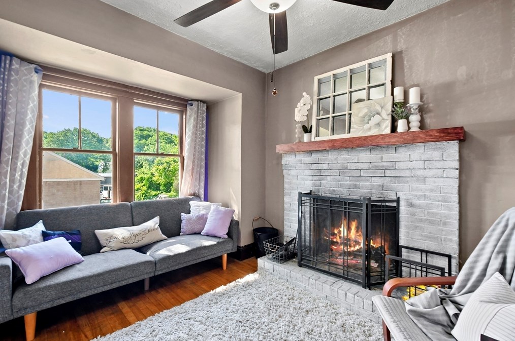 56 Mountain St, Worcester MA 01606-1402 exterior