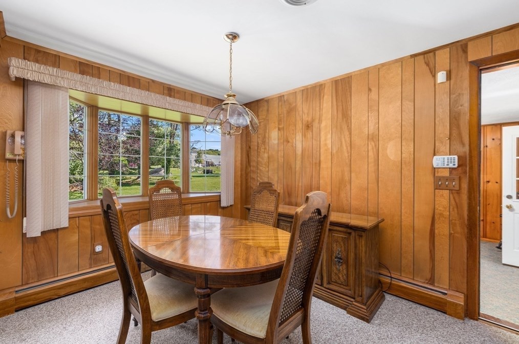 112 Jean Dr, Seekonk MA 02771-3308 exterior