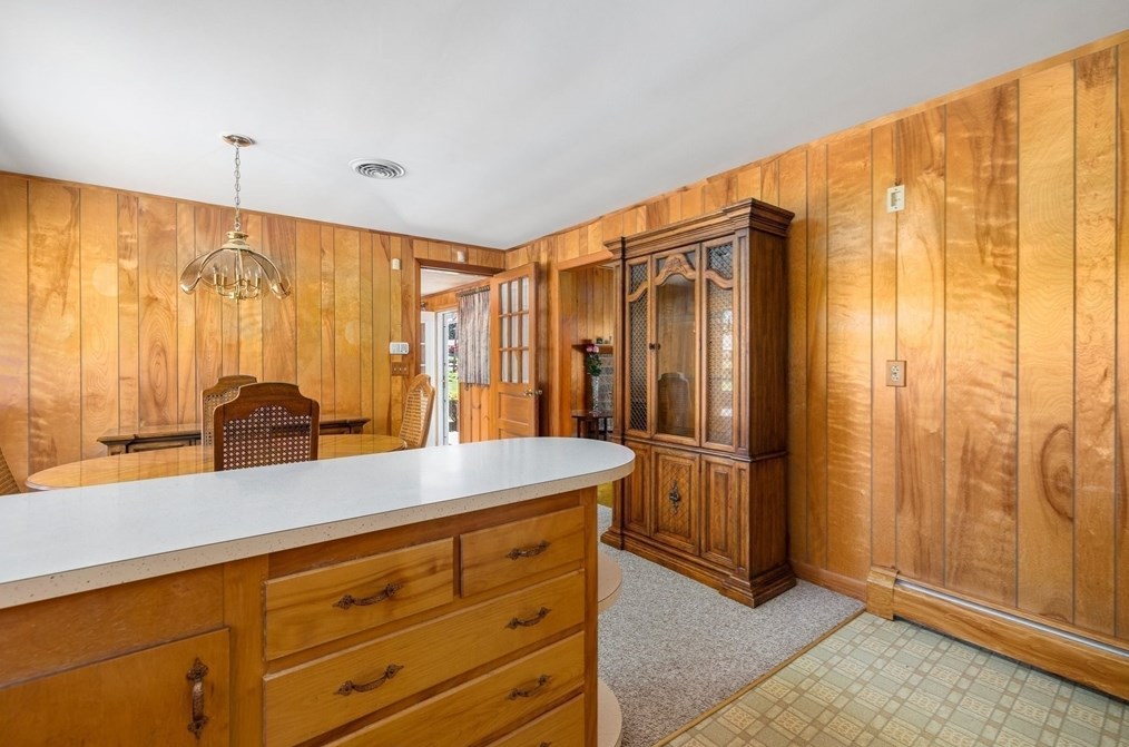 112 Jean Dr, Seekonk MA 02771-3308 exterior