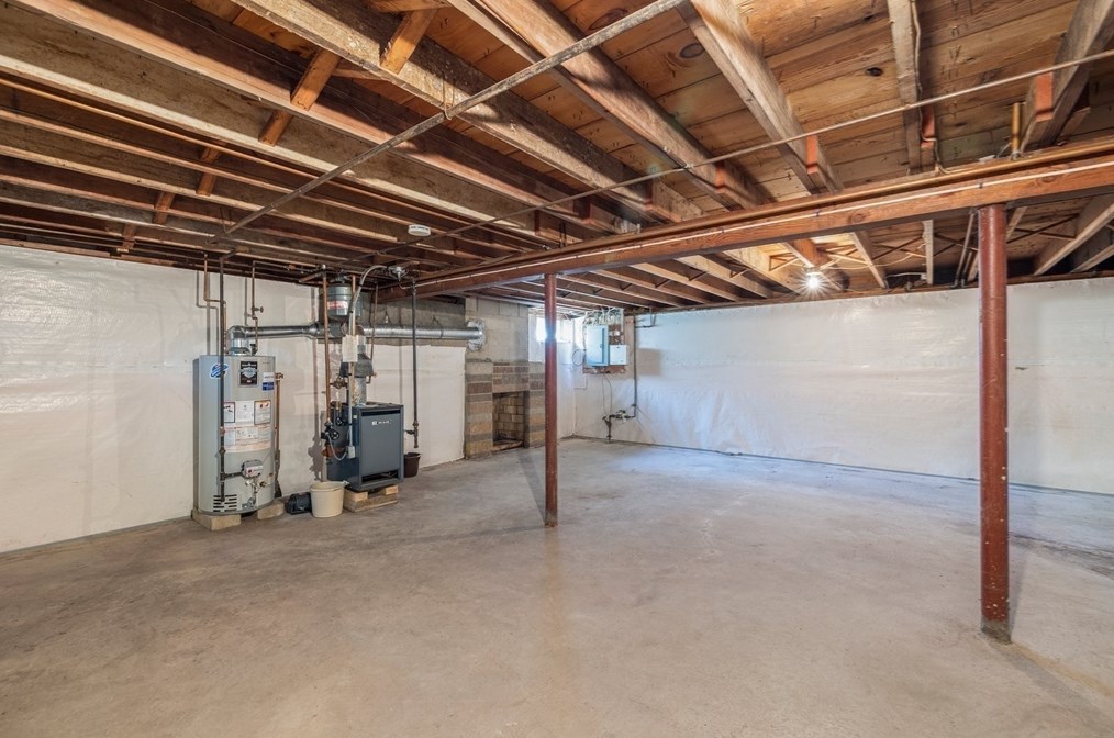 112 Jean Dr, Seekonk MA 02771-3308 exterior