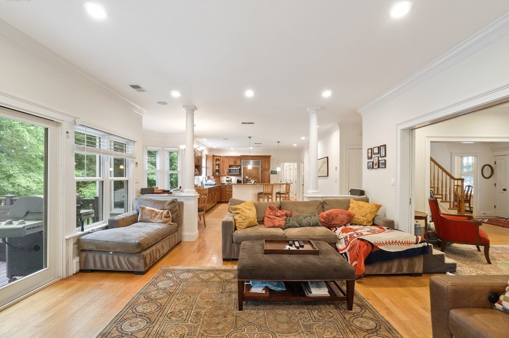 128 Herrick Rd, Newton, MA 02459