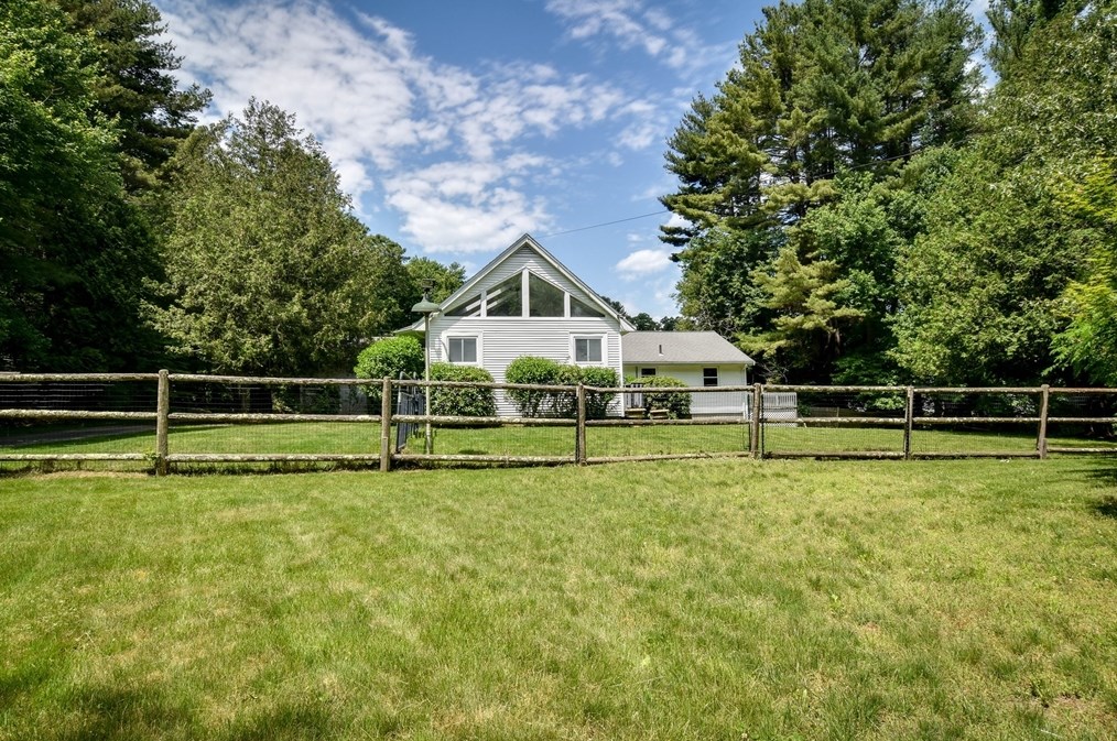 147 Adams St, Holliston MA 01746-1469 exterior