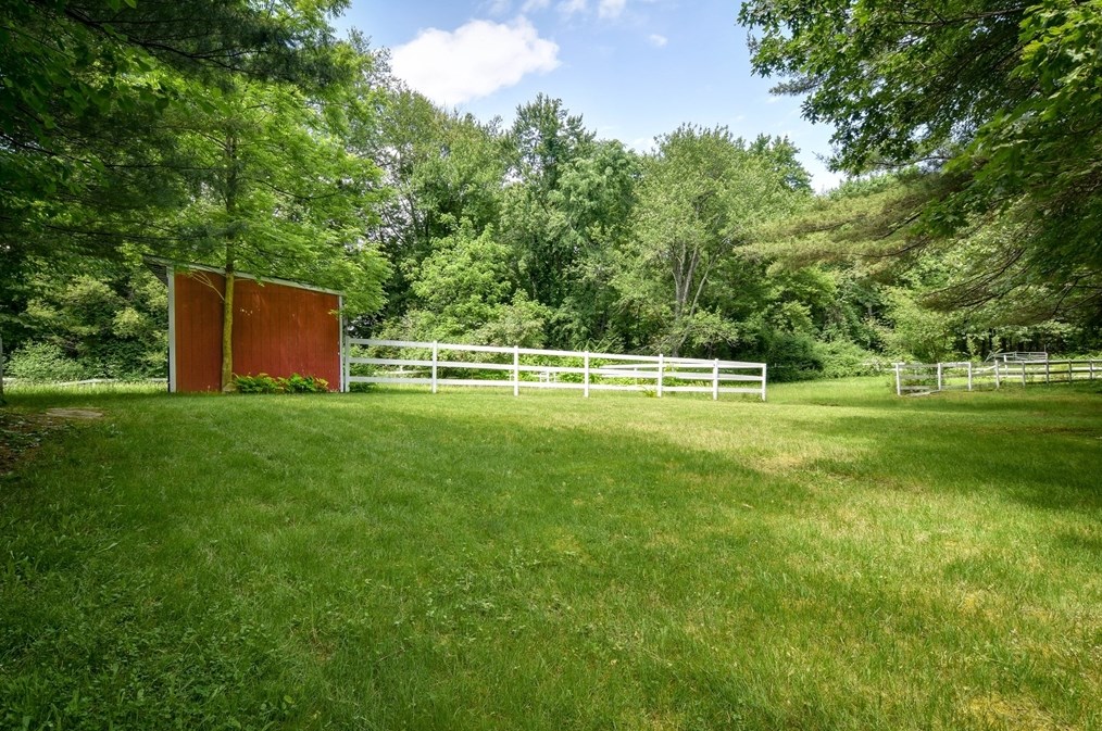 147 Adams St, Holliston MA 01746-1469 exterior