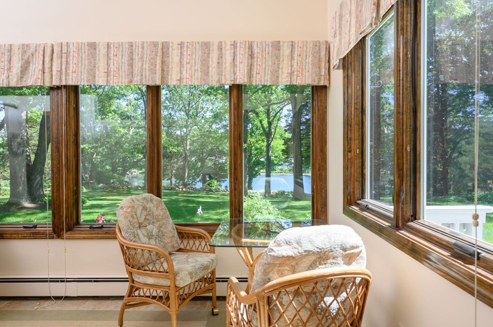 97 Damons Pt Rd, Marshfield MA 02050-6015 exterior