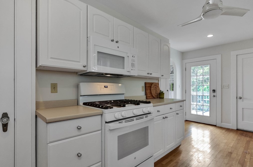 15 Woodside St, Salem MA 01970-1635 exterior