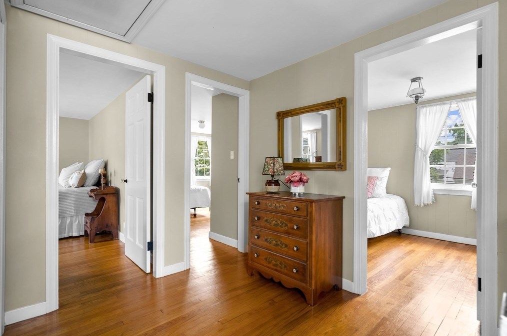 11 Sagamore Rd, Arlington MA 02476-7034 exterior