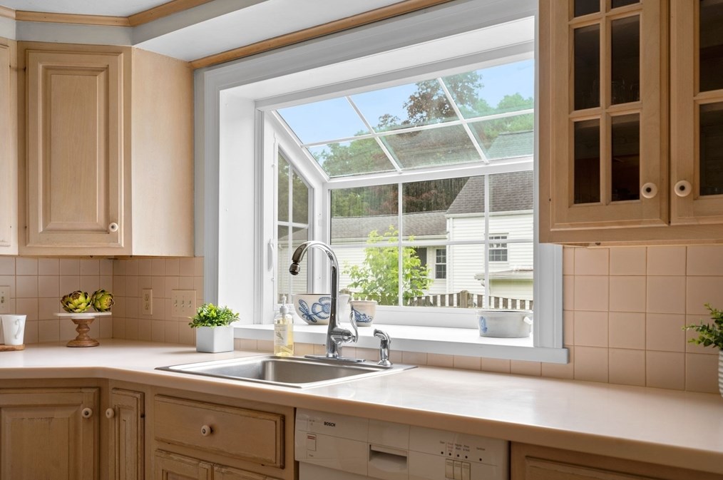 11 Sagamore Rd, Arlington MA 02476-7034 exterior