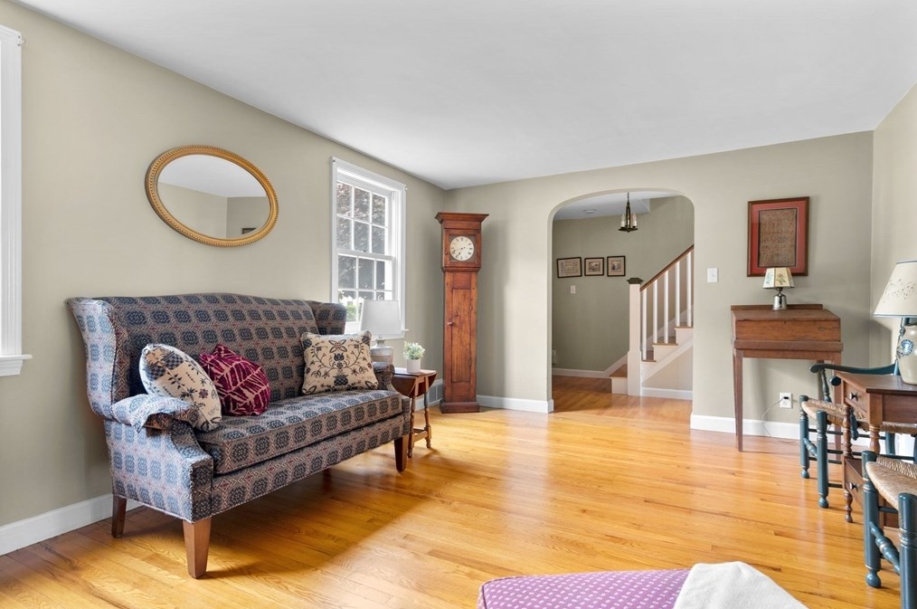 11 Sagamore Rd, Arlington MA 02476-7034 exterior