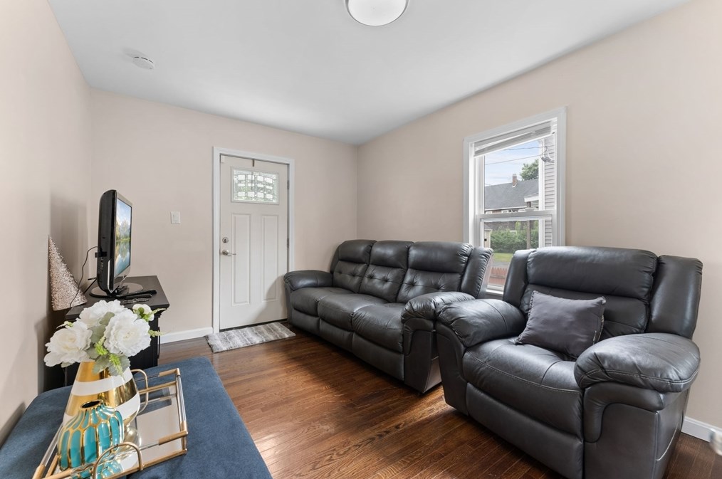 5 Powers Ave, Taunton MA exterior