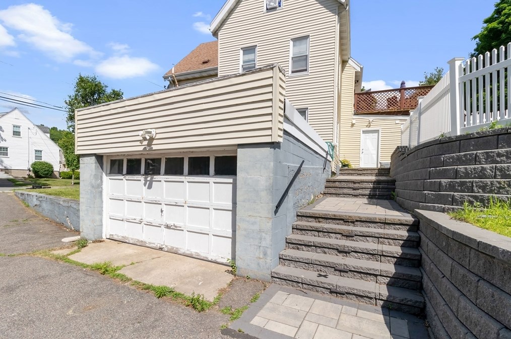 77 Linwood Ave, Melrose MA  02176-4705 exterior