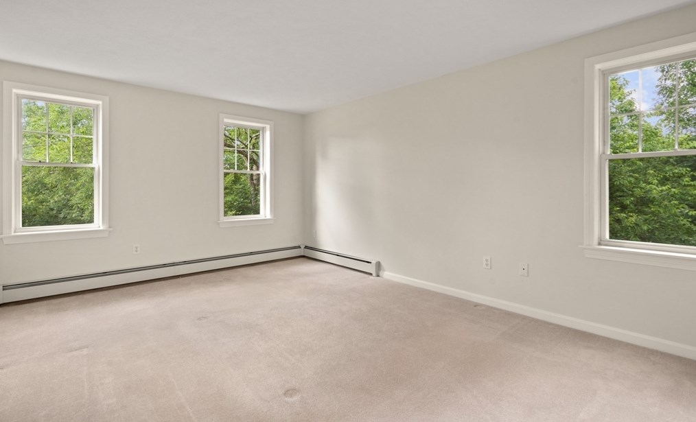 9 Hartung St, Methuen MA 01844-5210 exterior