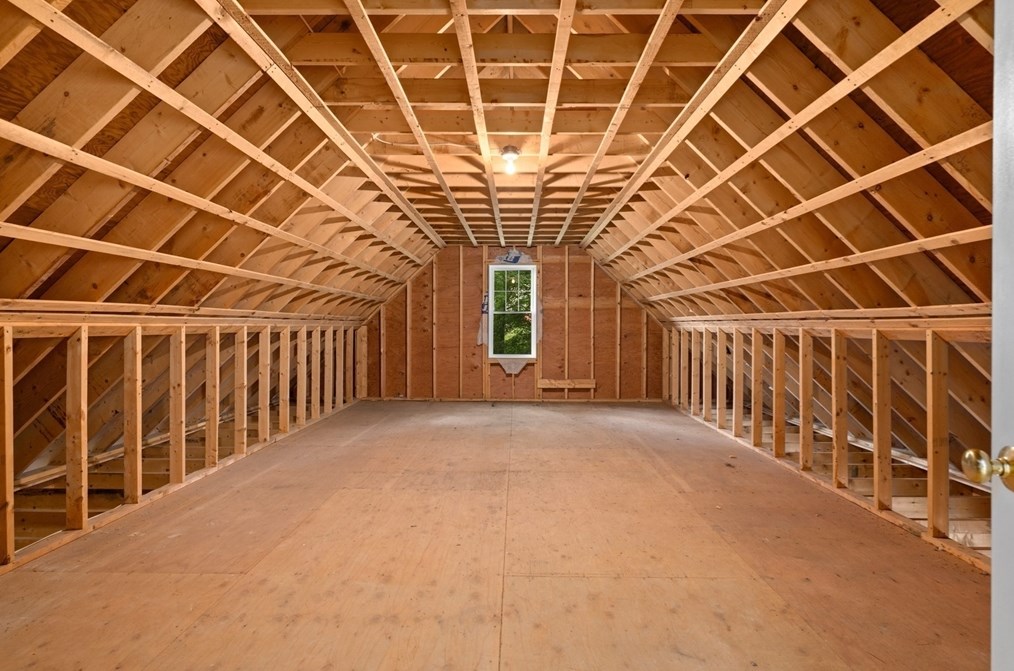 9 Hartung St, Methuen MA 01844-5210 exterior