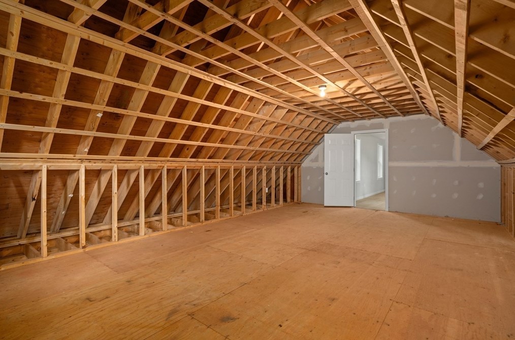 9 Hartung St, Methuen MA 01844-5210 exterior