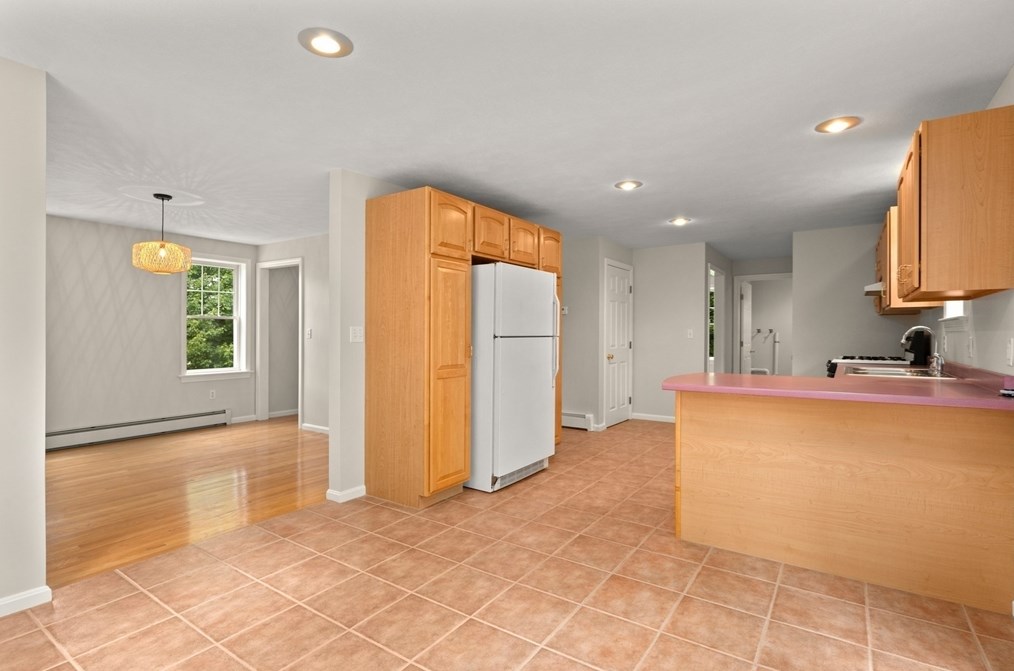 9 Hartung St, Methuen MA 01844-5210 exterior