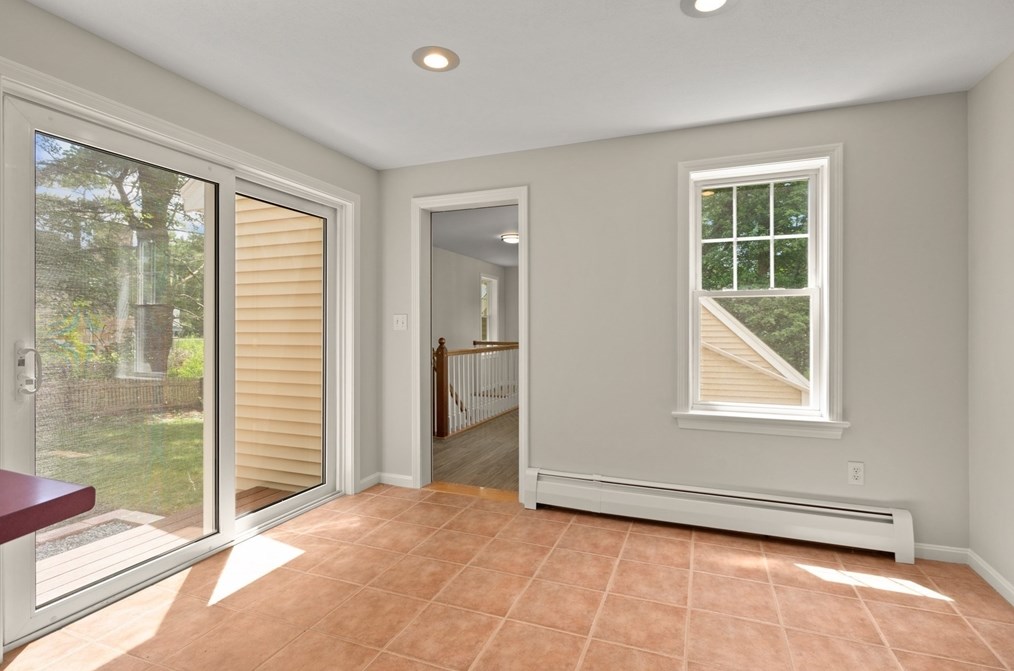 9 Hartung St, Methuen MA 01844-5210 exterior