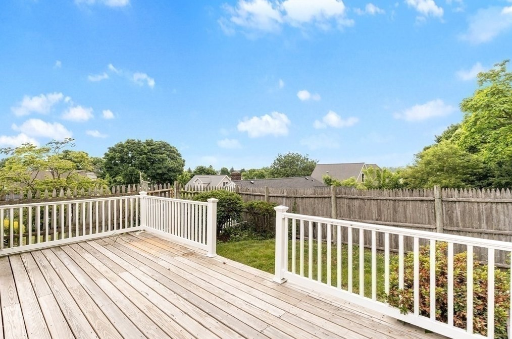 26 Aberdeen Rd, Quincy MA 02171-1315 exterior