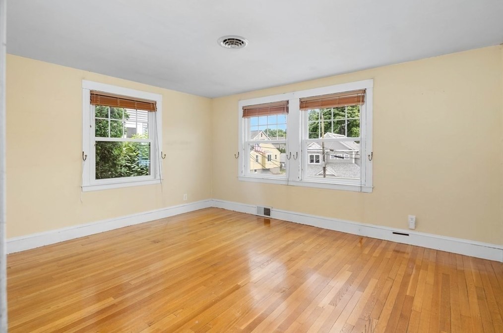 26 Aberdeen Rd, Quincy MA 02171-1315 exterior