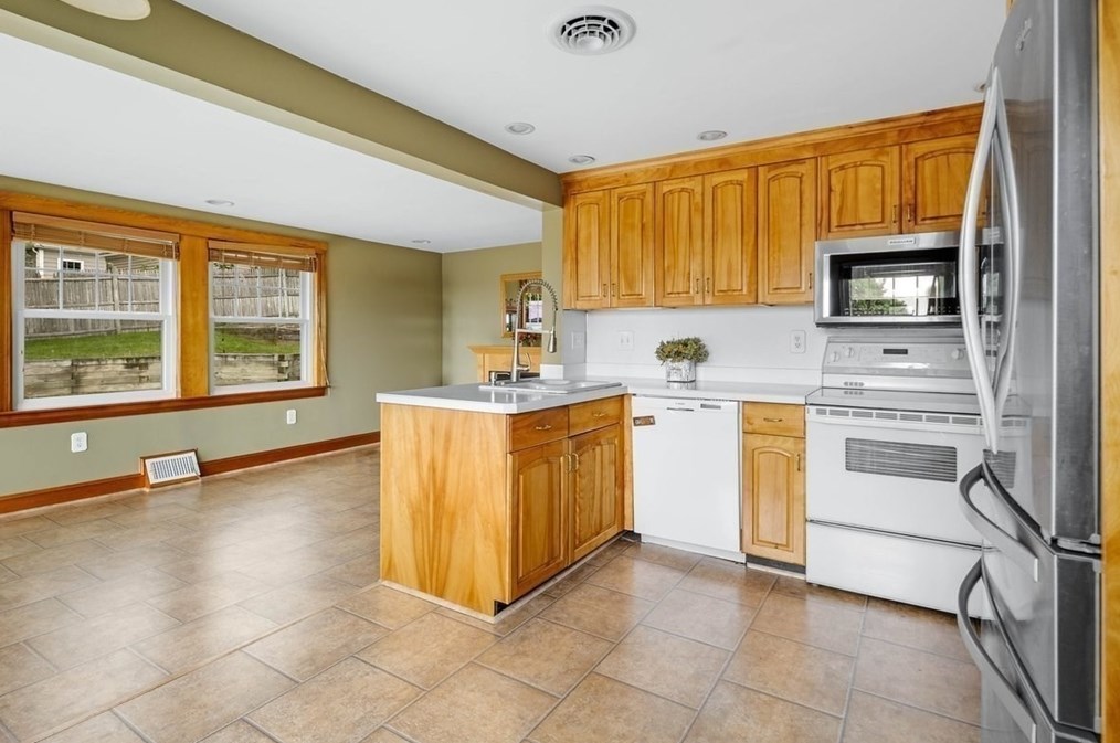 26 Aberdeen Rd, Quincy MA 02171-1315 exterior