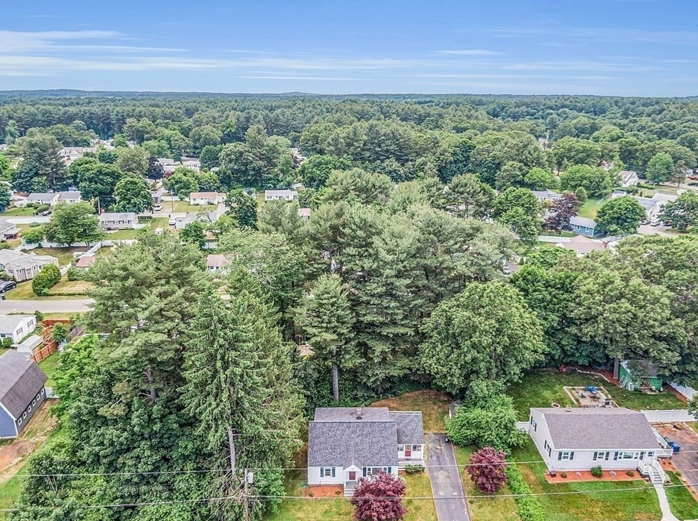 19 Boisvert Rd, Tewksbury MA 01876-3803 exterior