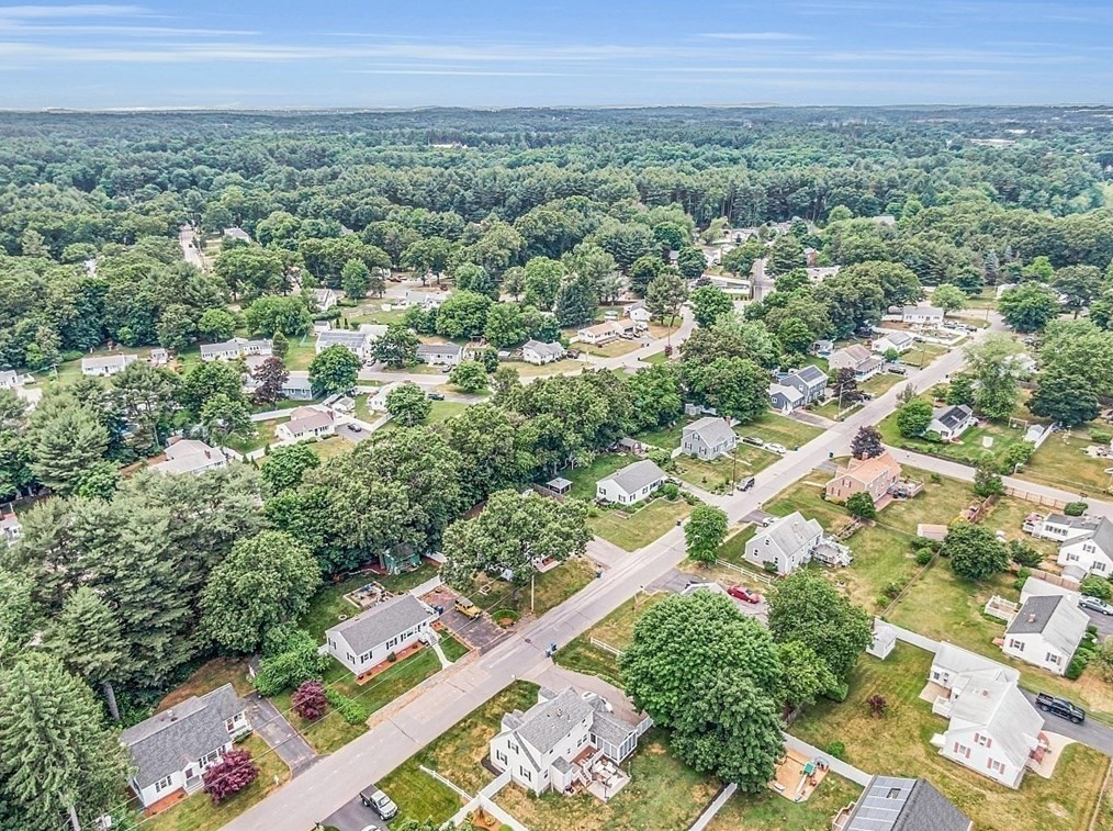 19 Boisvert Rd, Tewksbury MA 01876-3803 exterior