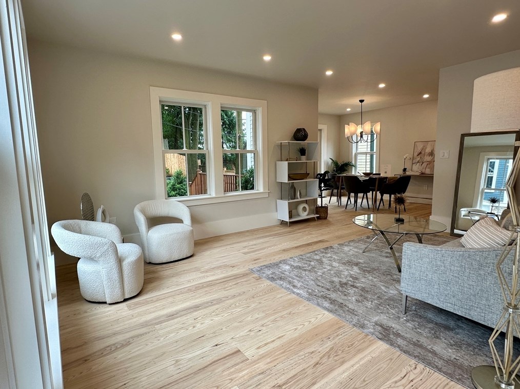 54 Davis Ave, Brookline MA 02445-7609 exterior