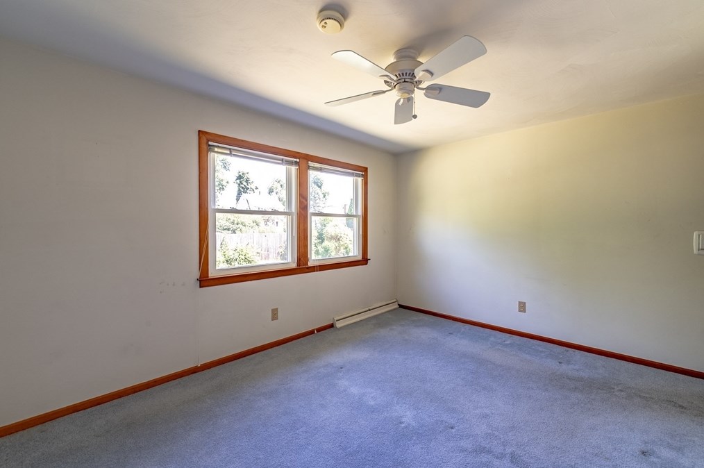 38 Calvin Cir, West Springfield MA 01089-2851 exterior