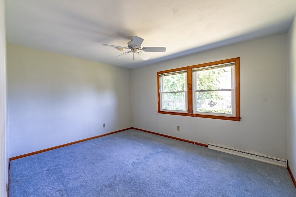 38 Calvin Cir, West Springfield MA 01089-2851 exterior