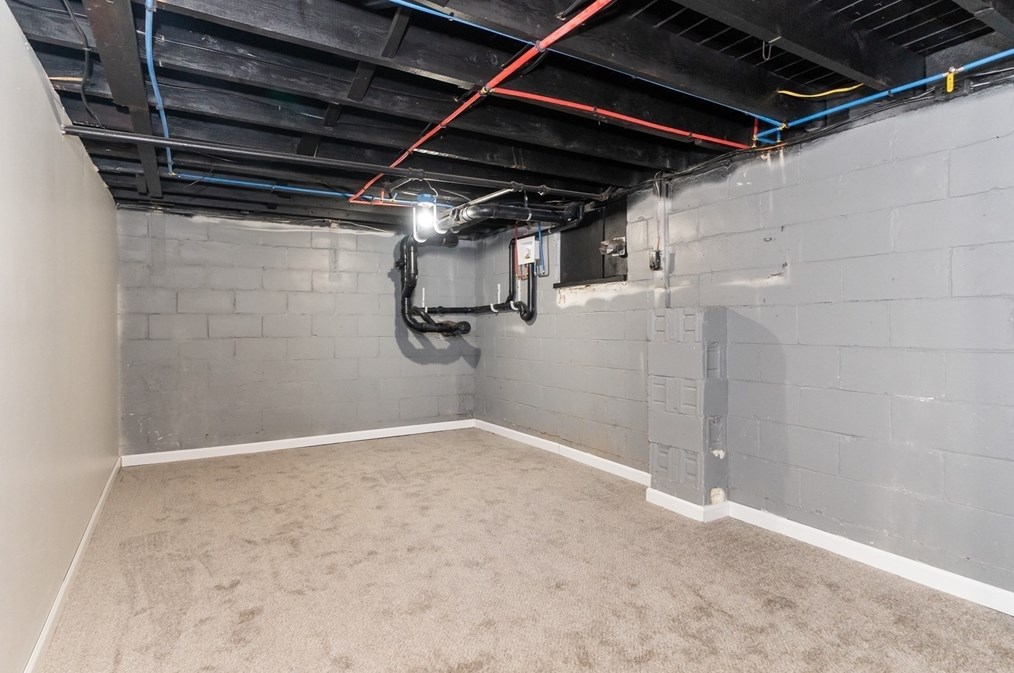 1150 Page Blvd, Springfield MA 01104-1630 exterior