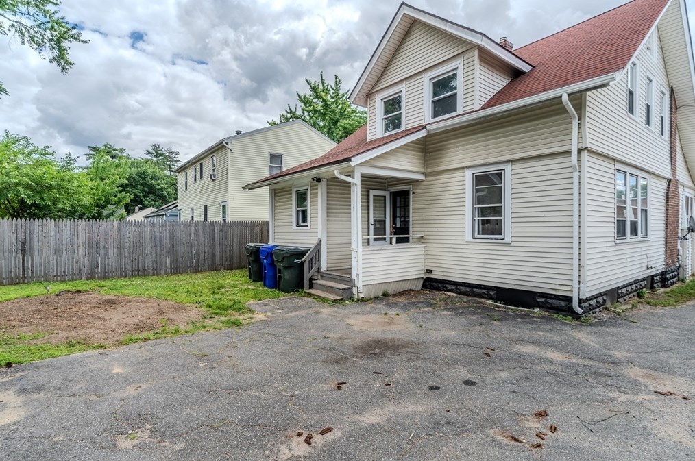 1150 Page Blvd, Springfield MA 01104-1630 exterior