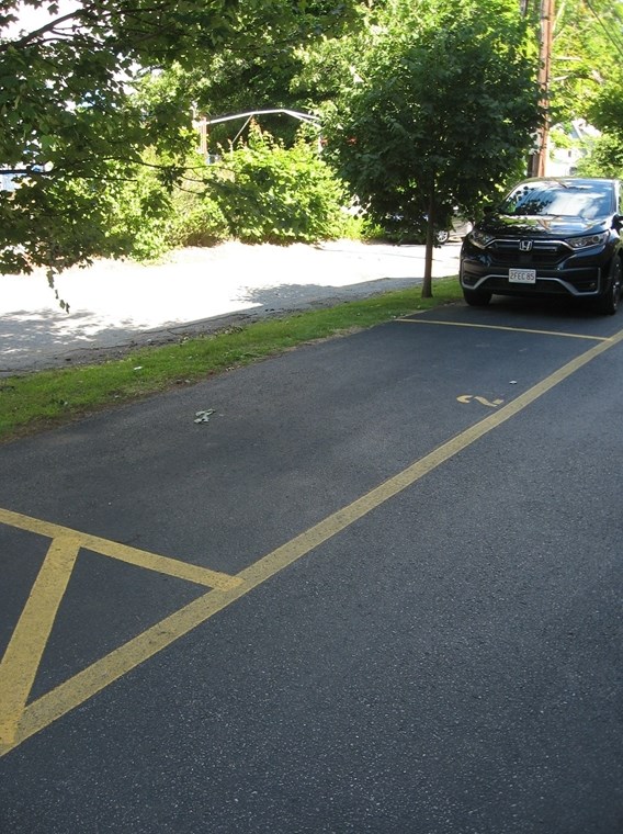 128 Pleasant St, Arlington MA  02476-8170 exterior