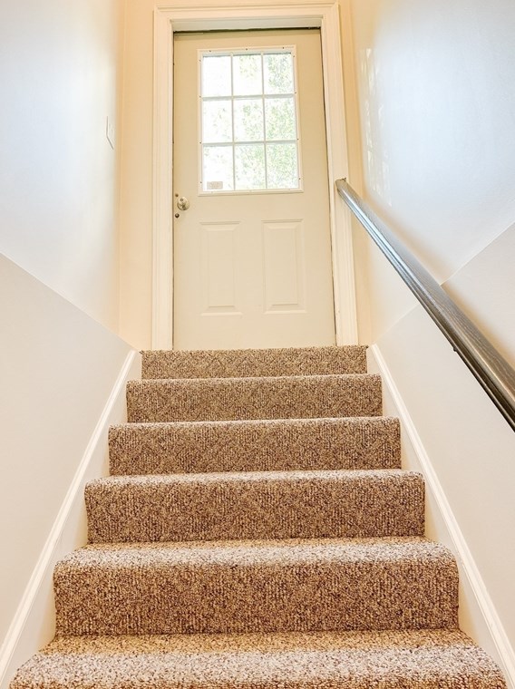 6 Mossy Btm Ln, Sandwich MA  02563-3139 exterior