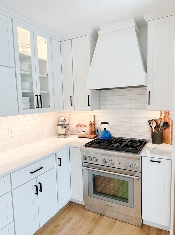 6 Mossy Btm Ln, Sandwich MA  02563-3139 exterior