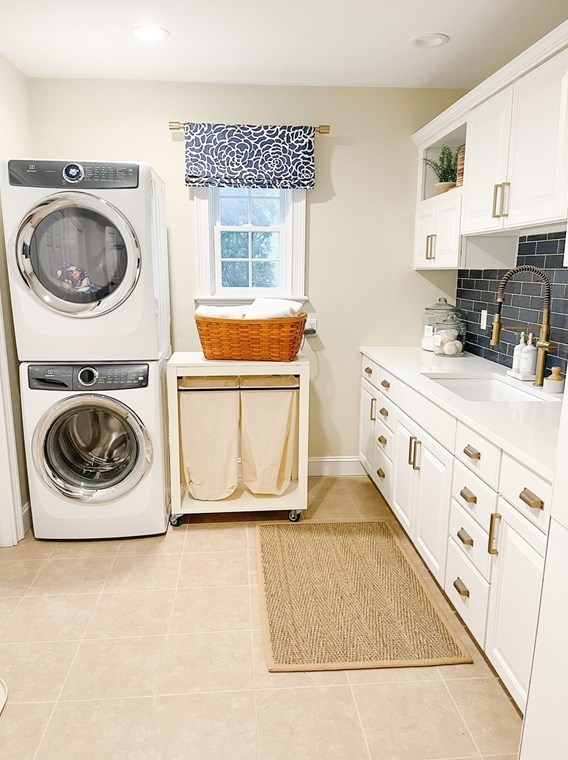 6 Mossy Btm Ln, Sandwich MA  02563-3139 exterior