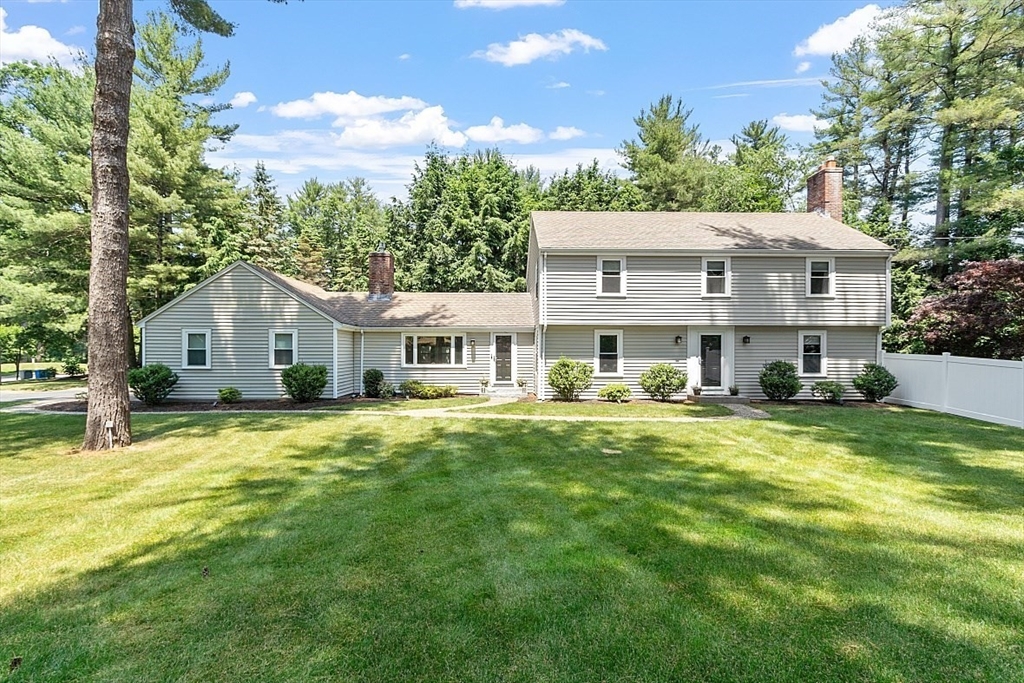 2 Smith Farm Trail, Lynnfield, MA 01940 - MLS 73254464 - Coldwell Banker